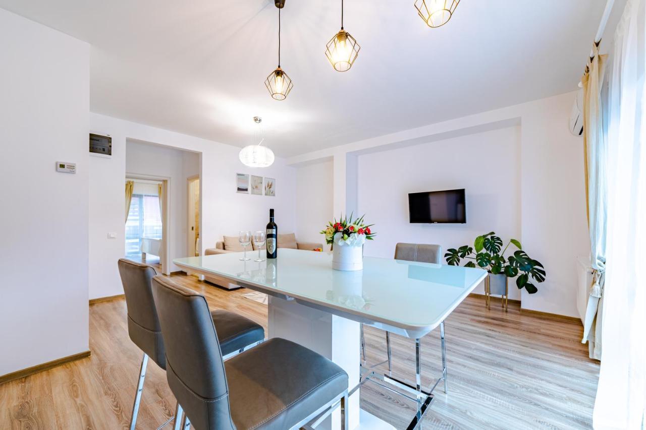 Yael Luxury Apartments 2 Буштені Екстер'єр фото