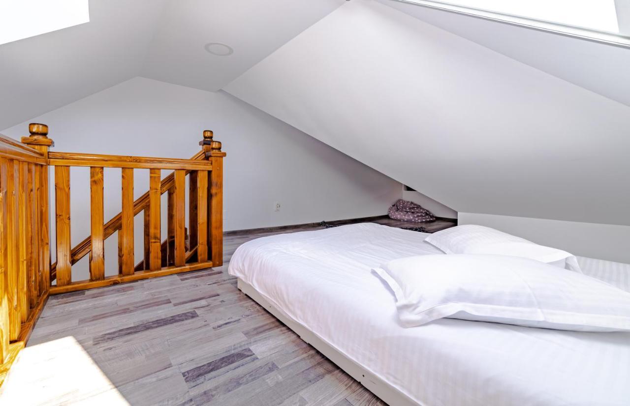 Yael Luxury Apartments 2 Буштені Екстер'єр фото